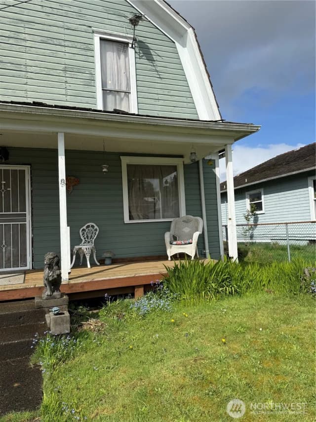 Property photo for 1102 Water Street, Raymond photo 2