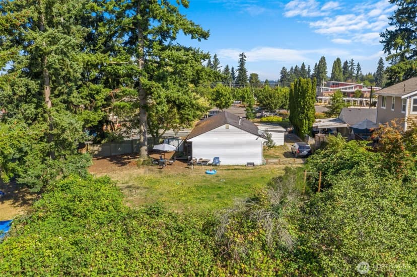 Property photo for 1526 Harrington Avenue Ne, Renton photo 12
