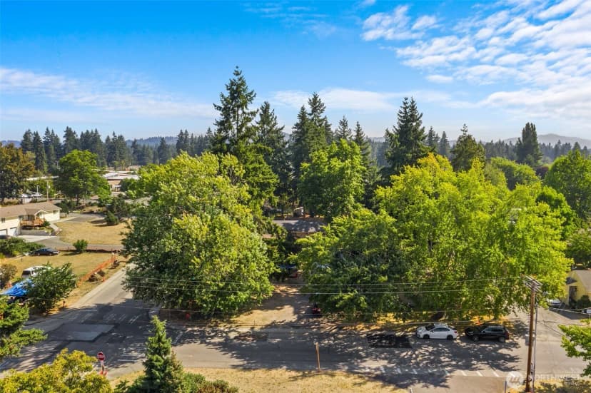 Property photo for 1526 Harrington Avenue Ne, Renton photo 16