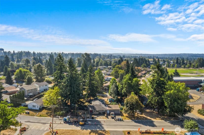 Property photo for 1526 Harrington Avenue Ne, Renton photo 8
