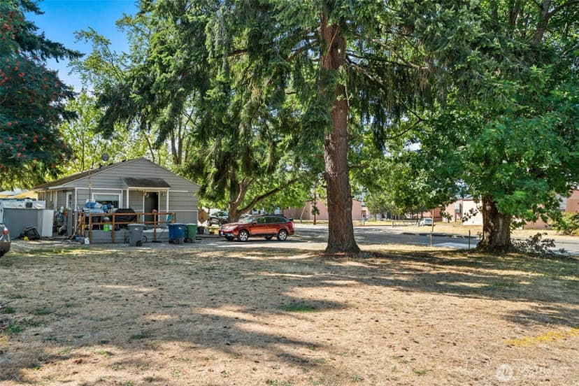 Property photo for 1526 Harrington Avenue Ne, Renton photo 29