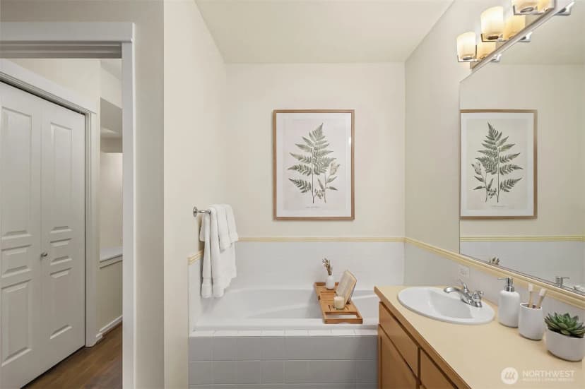 Property photo for 109 2nd Street S #422, Kirkland photo 15