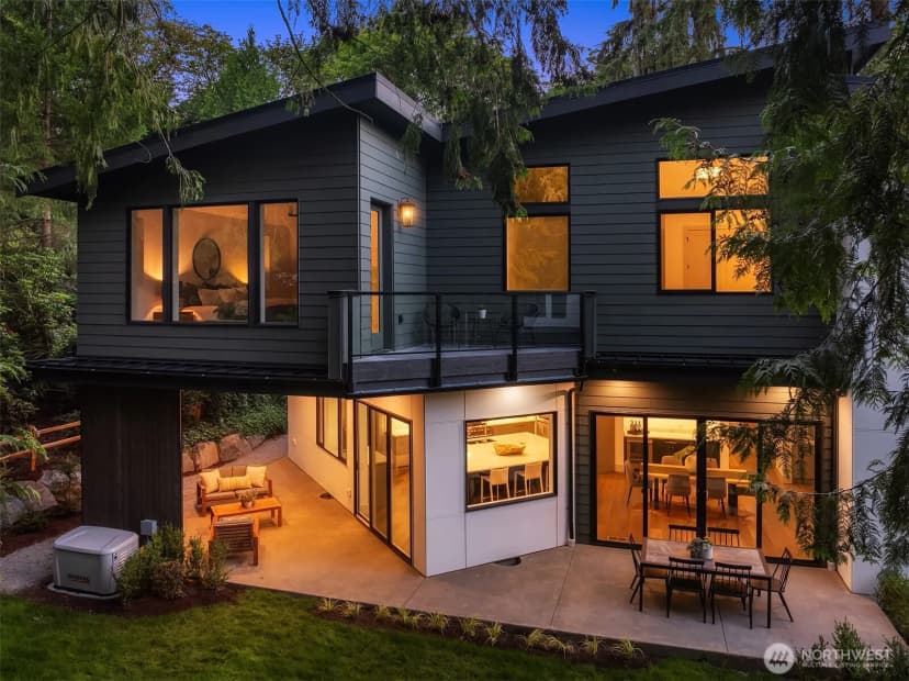 Property photo for 5222 Forest Avenue Se, Mercer Island