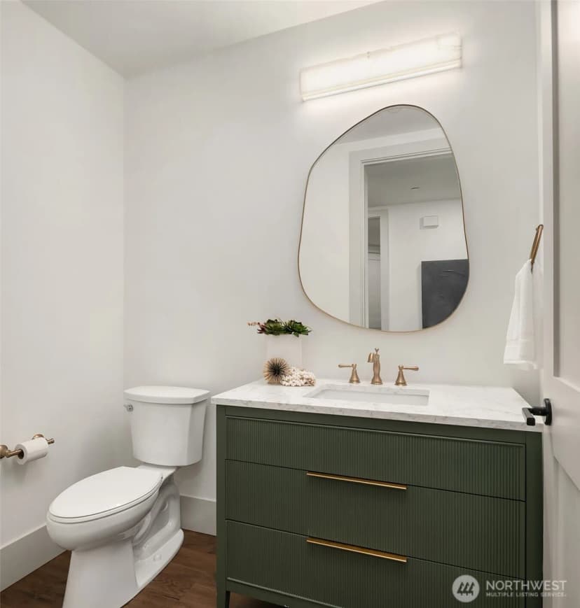 Property photo for 5222 Forest Avenue Se, Mercer Island photo 22