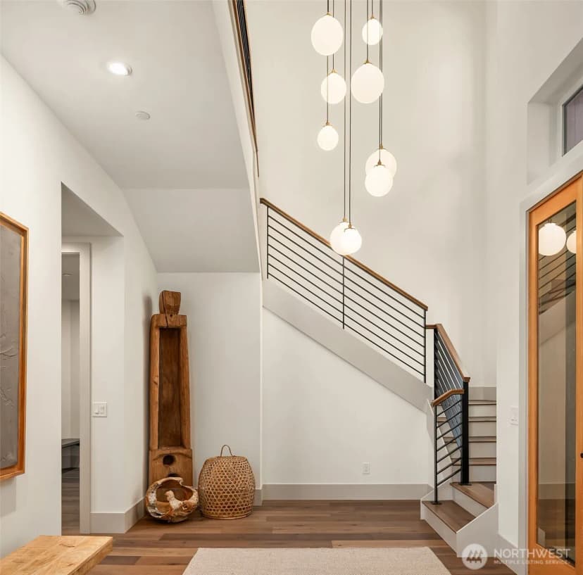 Property photo for 5222 Forest Avenue Se, Mercer Island photo 4
