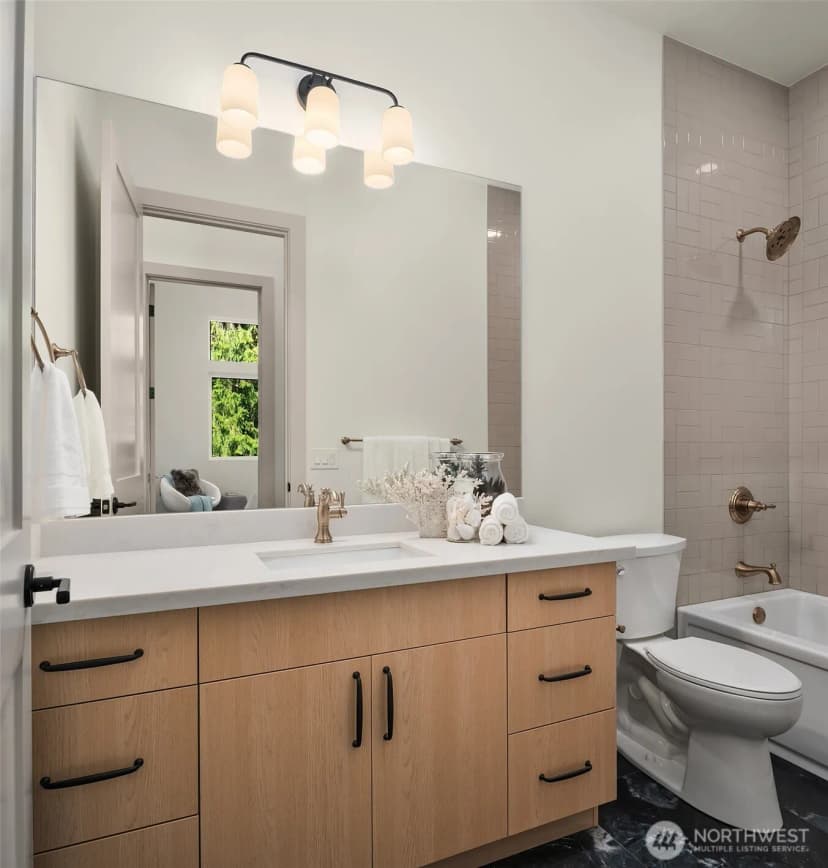 Property photo for 5222 Forest Avenue Se, Mercer Island photo 34