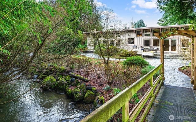 Property photo for 16 Cascade Key, Bellevue