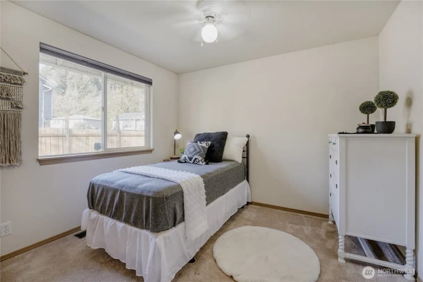 Property photo for 401 Hemlock Court, Sultan photo 11