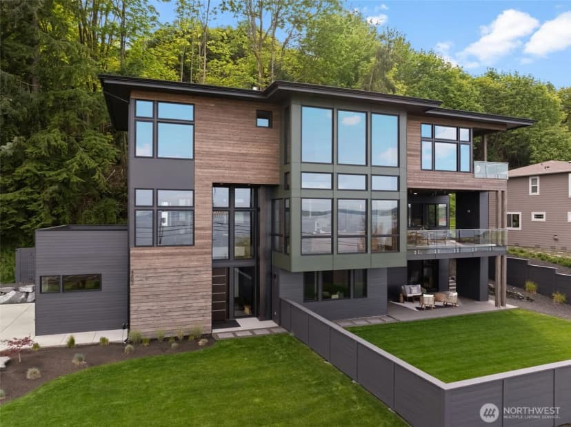Property photo for 4802 N Waterview Street, Tacoma photo 2