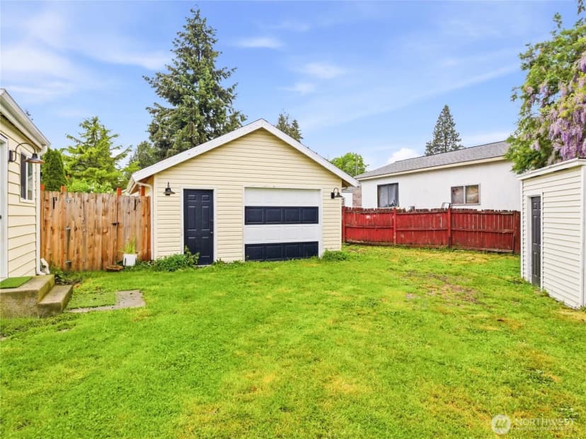 Property photo for 219 South Lane, Tacoma photo 20