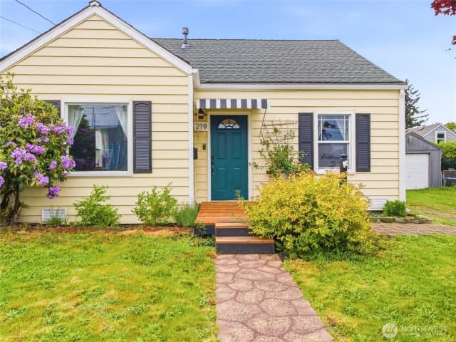 Property photo for 219 South Lane, Tacoma photo 2