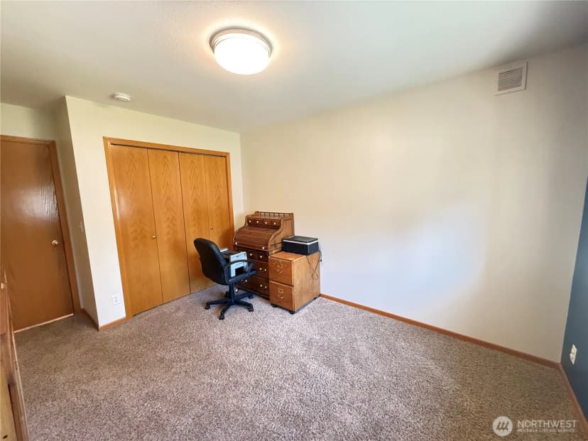 Property photo for 102 S 8th Street, Dayton photo 18