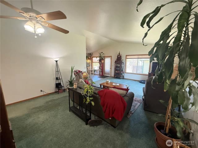 Property photo for 102 S 8th Street, Dayton photo 5