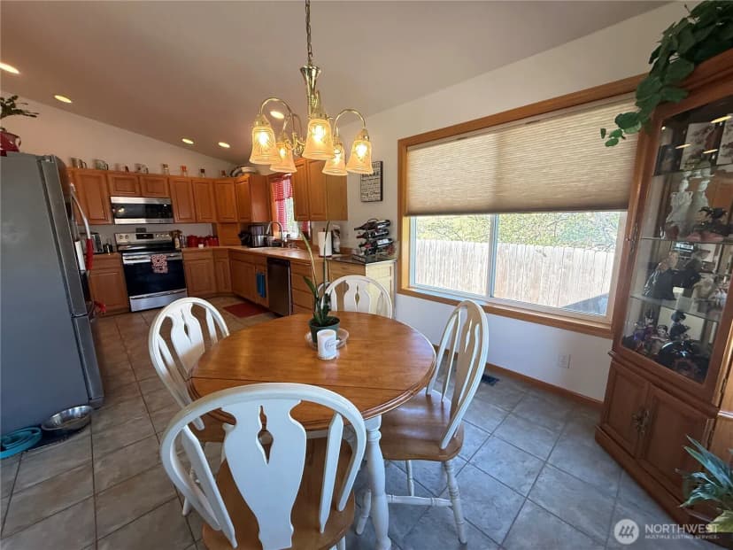Property photo for 102 S 8th Street, Dayton photo 11