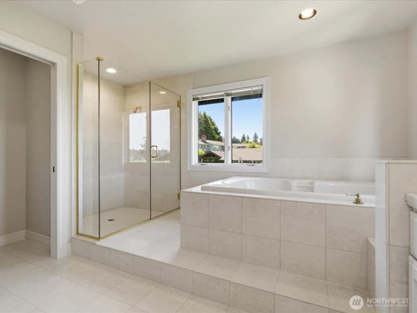 Property photo for 4235 91st Avenue Ne, Yarrow Point photo 22
