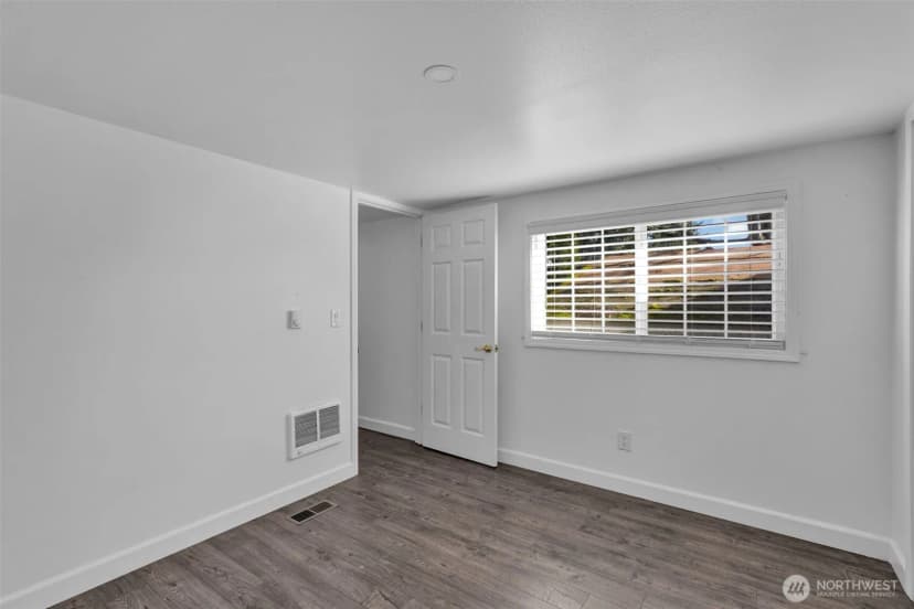 Property photo for 23708 Locust Way #23, Bothell photo 12
