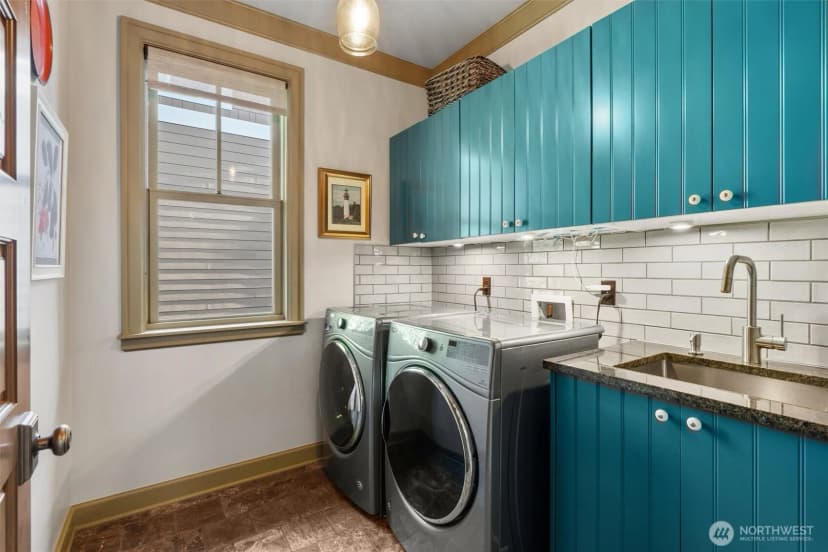 Property photo for 3310 59th Avenue Sw #a, Seattle photo 30