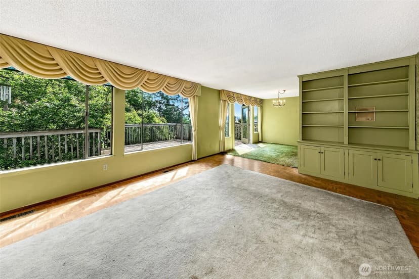 Property photo for 7070 94th Avenue Se, Mercer Island photo 7