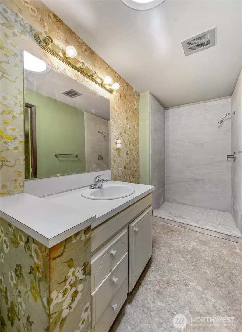 Property photo for 7070 94th Avenue Se, Mercer Island photo 14
