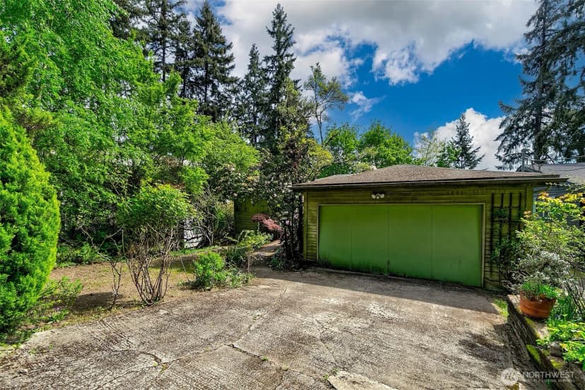 Property photo for 7070 94th Avenue Se, Mercer Island photo 32