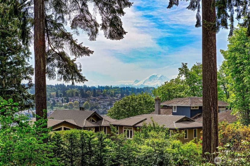 Property photo for 7070 94th Avenue Se, Mercer Island photo 37