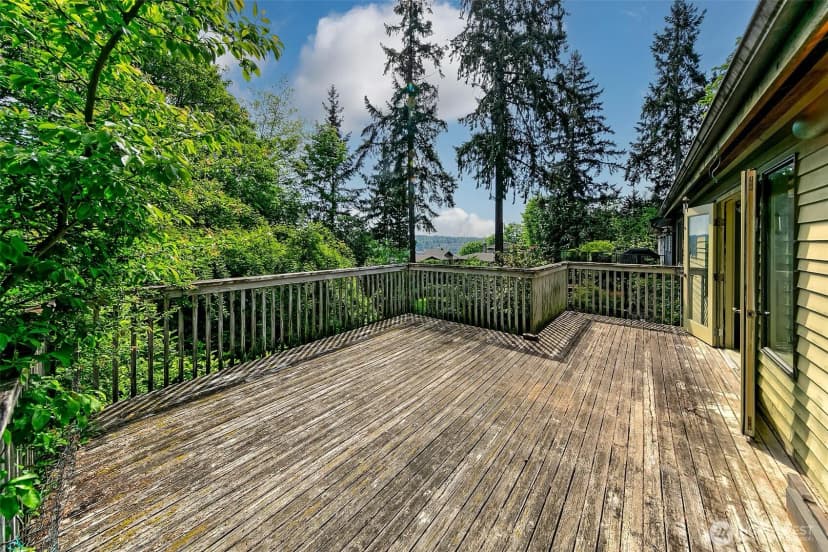 Property photo for 7070 94th Avenue Se, Mercer Island photo 28