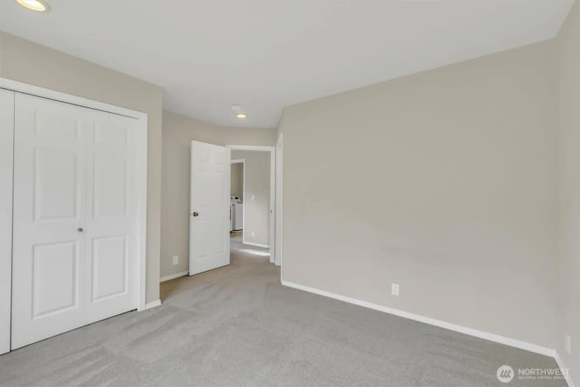 Property photo for 18397 Ne 97th Court, Redmond photo 32