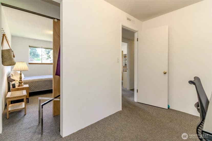 Property photo for 648 Sw 107th Avenue, Seattle photo 26