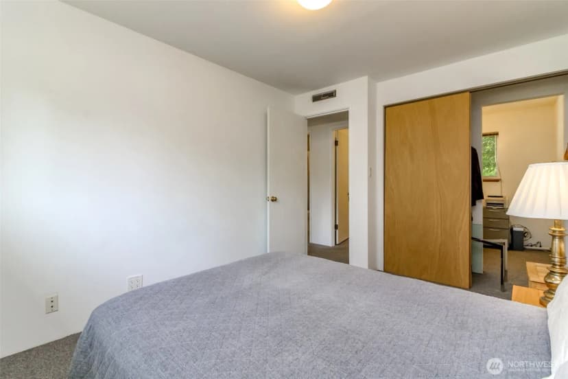 Property photo for 648 Sw 107th Avenue, Seattle photo 24