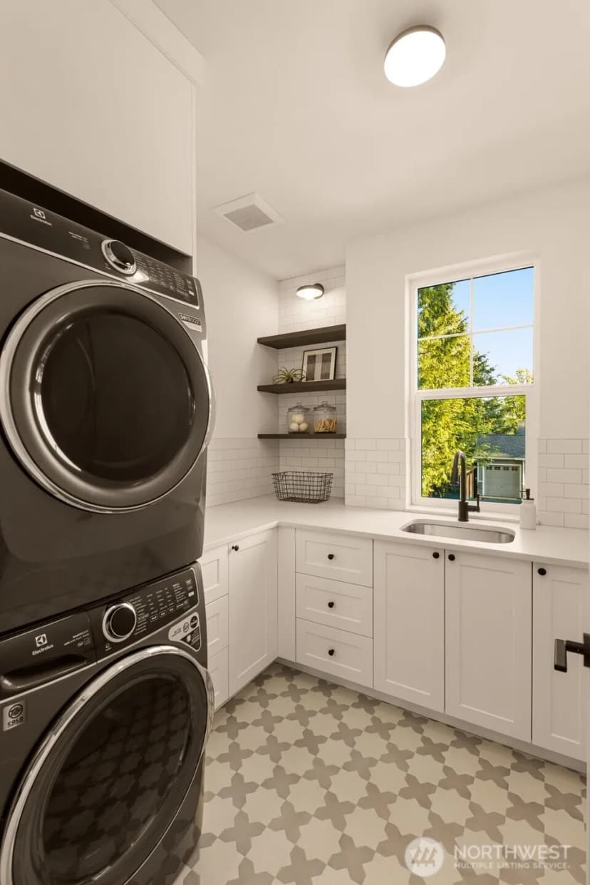 Property photo for 11610 Ne 92nd Street, Kirkland photo 31