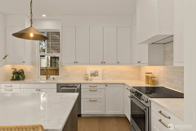 Property photo for 11608 Ne 92nd Street, Kirkland photo 15