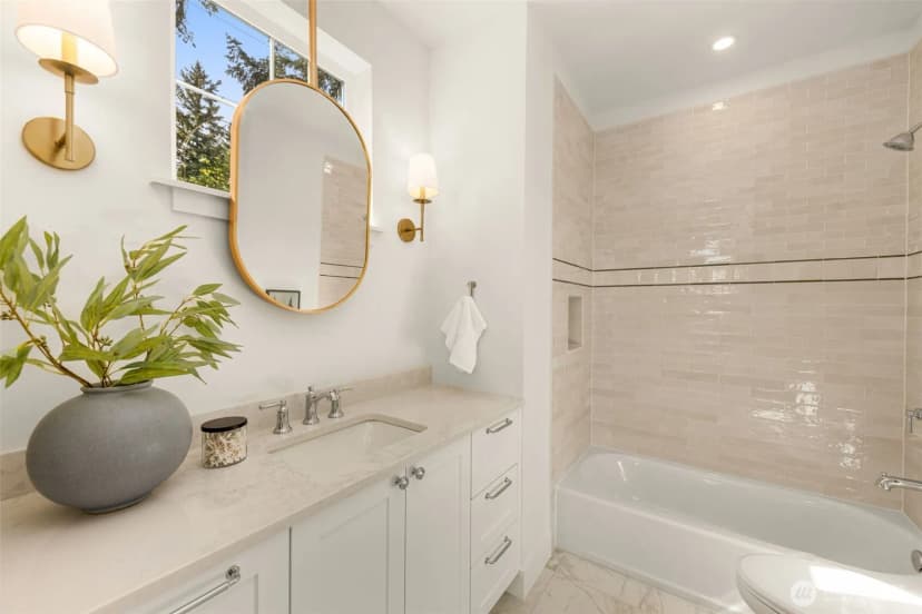 Property photo for 11608 Ne 92nd Street, Kirkland photo 29