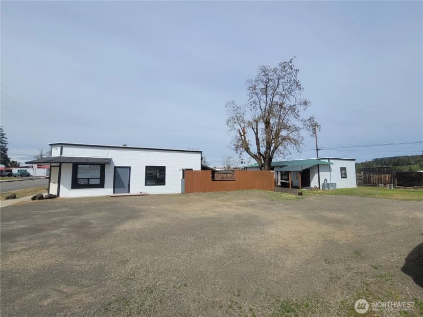 Property photo for 511 E Broadway Street, Goldendale photo 3