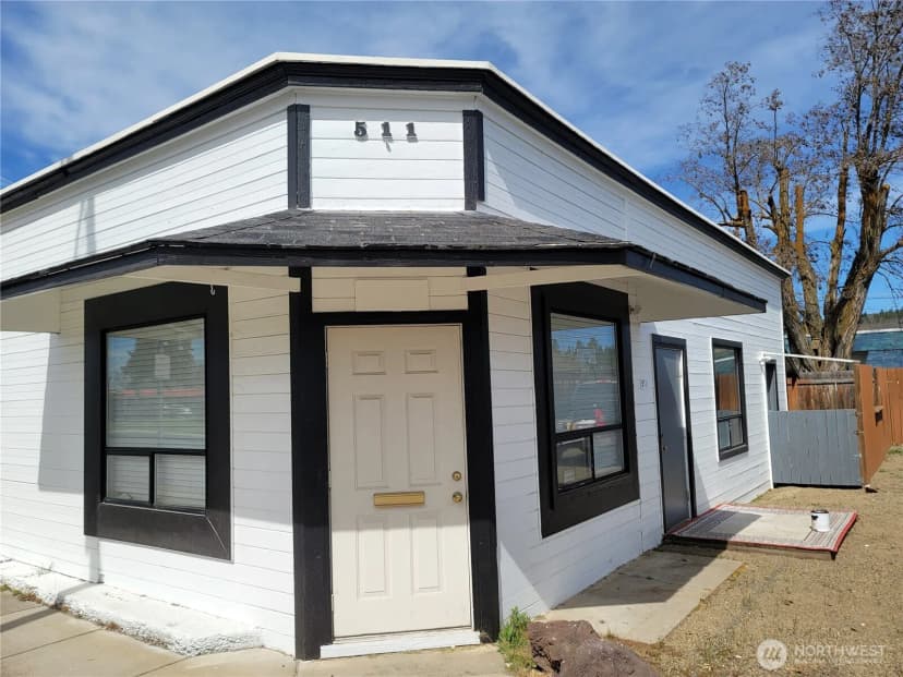 Property photo for 511 E Broadway Street, Goldendale photo 2