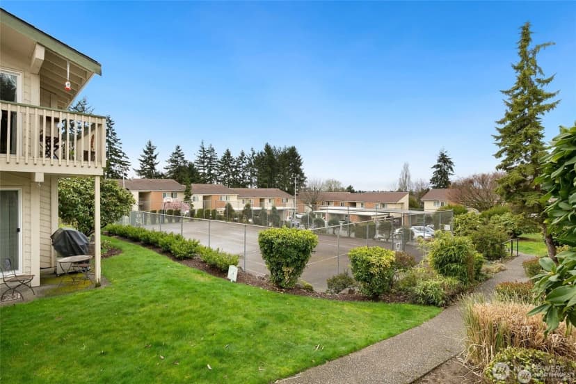 Property photo for 23629 112th Ave Se #e202, Kent photo 16