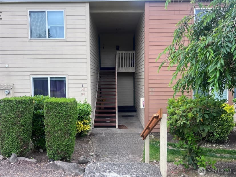Property photo for 23629 112th Ave Se #e202, Kent photo 22
