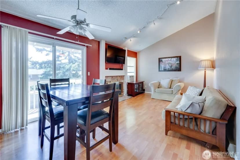 Property photo for 23629 112th Ave Se #e202, Kent photo 3