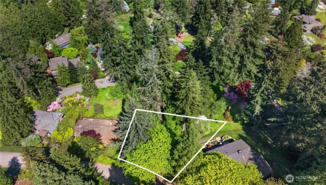 Property photo for 37 X Crystal Creek Cir, Issaquah photo 3