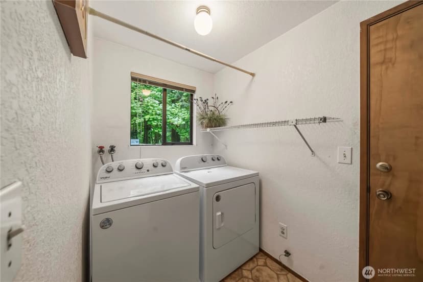 Property photo for 3811 S 255th Place, Kent photo 22