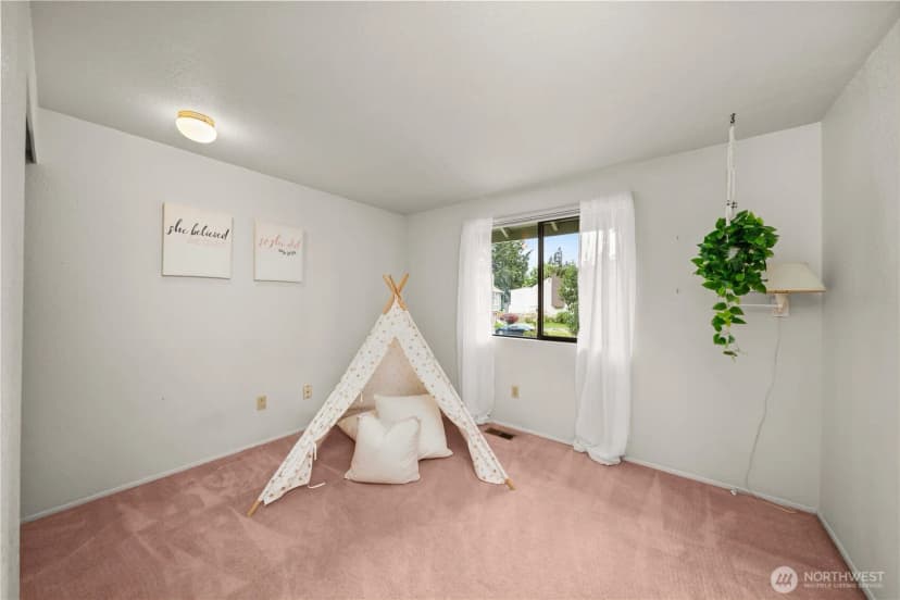 Property photo for 3811 S 255th Place, Kent photo 21