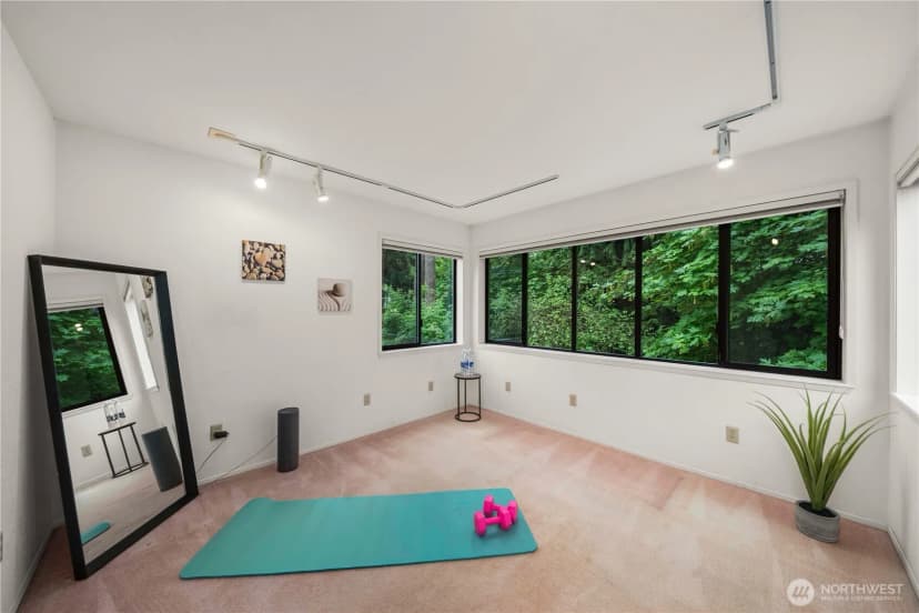 Property photo for 3811 S 255th Place, Kent photo 16