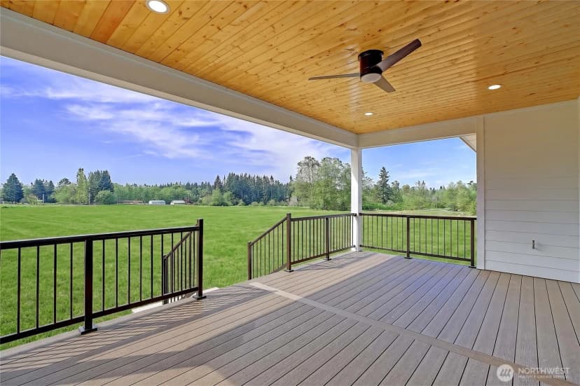 Property photo for 27010 36th Avenue Nw, Stanwood photo 30