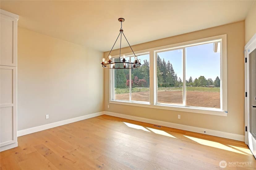 Property photo for 27010 36th Avenue Nw, Stanwood photo 11