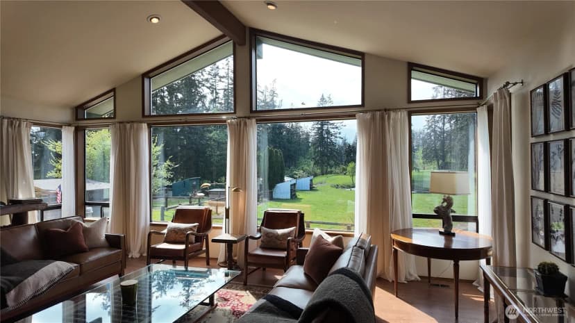 Property photo for 2259 Happy Valley Road, Oak Harbor photo 8