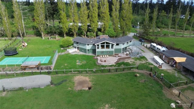 Property photo for 2259 Happy Valley Road, Oak Harbor photo 5