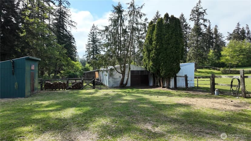 Property photo for 2259 Happy Valley Road, Oak Harbor photo 31