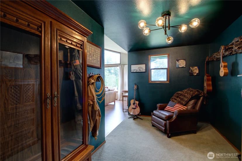 Property photo for 2259 Happy Valley Road, Oak Harbor photo 17