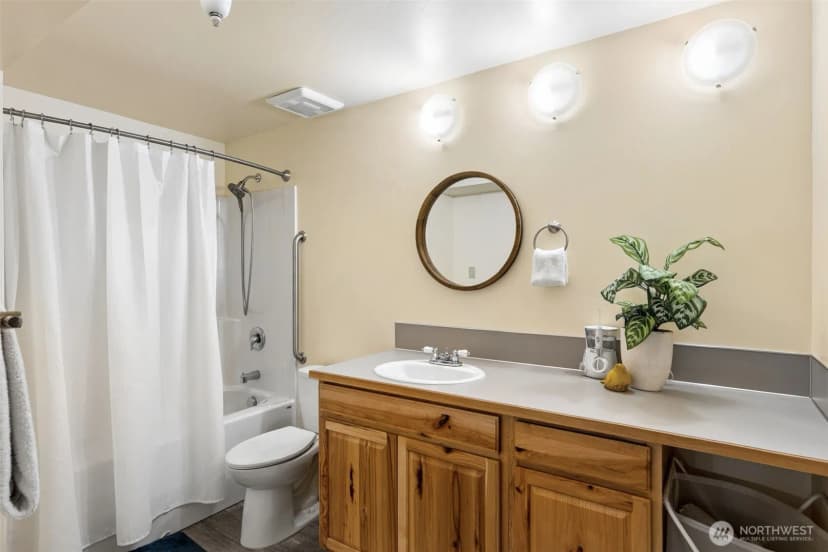 Property photo for 8005 21st Avenue W, University Place photo 29
