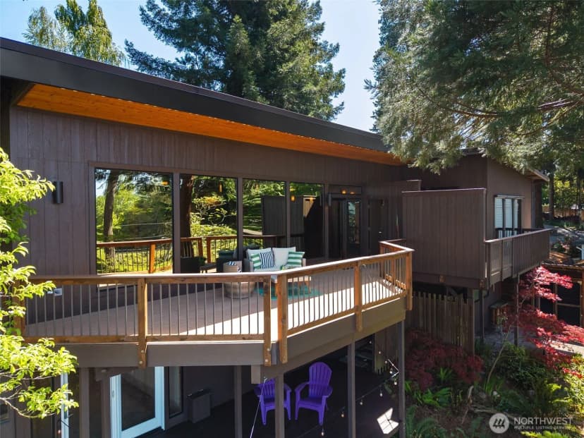 Property photo for 8005 21st Avenue W, University Place photo 2