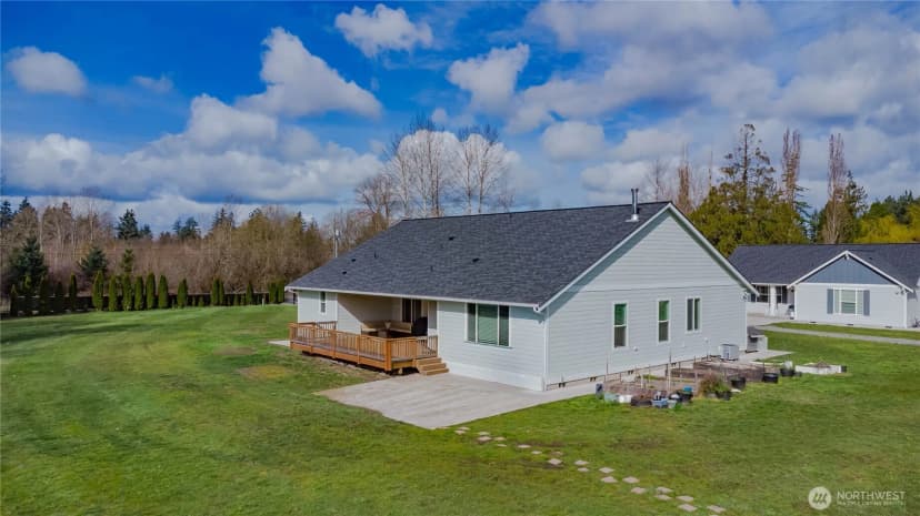 Property photo for 9409 9th Avenue Ct E, Tacoma photo 37